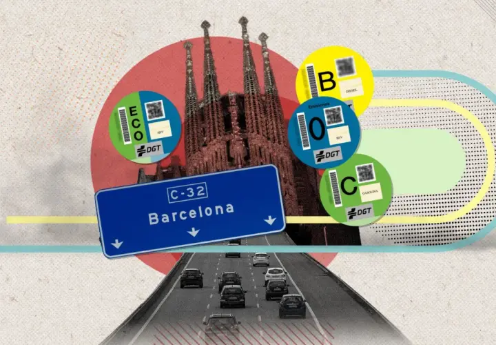 Pegatinas DGT en Barcelona, indicando la prohibición de coches gasolina y la transición a vehículos más limpios.