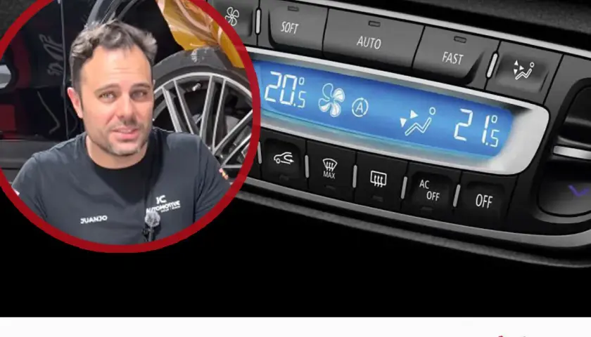 Juanjo explica cómo cargar aire acondicionado coche, mostrando el panel de control digital.