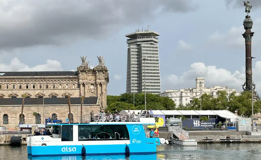 Cómo llegar al puerto de Barcelona en transporte público