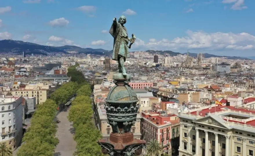 Dónde aparcar cerca del monumento de Colón en Barcelona