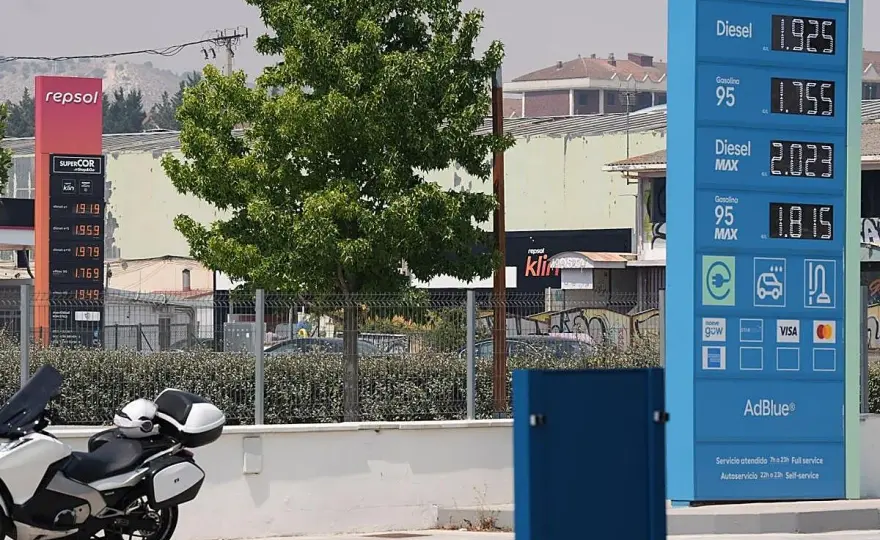Gasolina en un diésel - qué hacer y cuánto puede costar