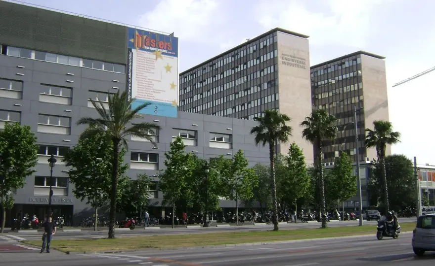 Dónde aparcar en la Zona Universitaria de Barcelona y cuánto cuesta
