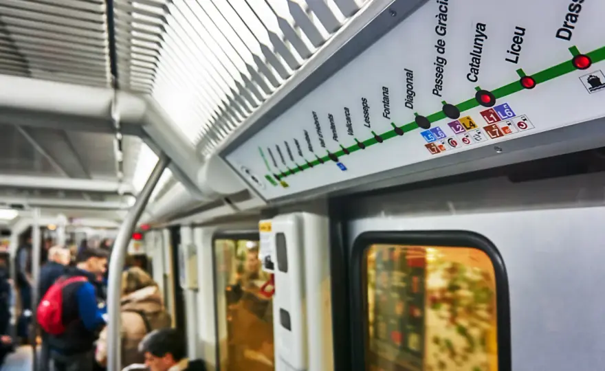 Passeig de Gràcia en Barcelona - metro, tren y tarifas
